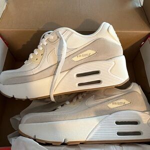 Nike Air Max 90 LV8 Sneakers Women's Sail Platform Shoes 8